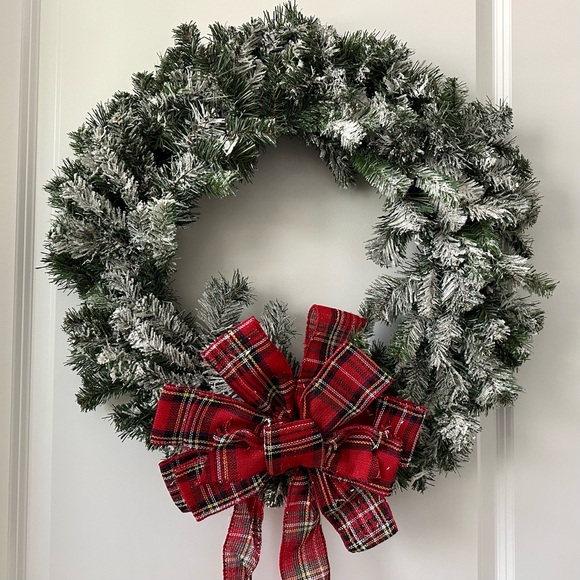 Holiday Christmas Snow Flocked Wreath With Tartan Red Plaid Bow - Picture 2 of 16